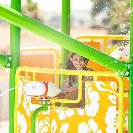 Ośrodek wypoczynkowy Narcia Side