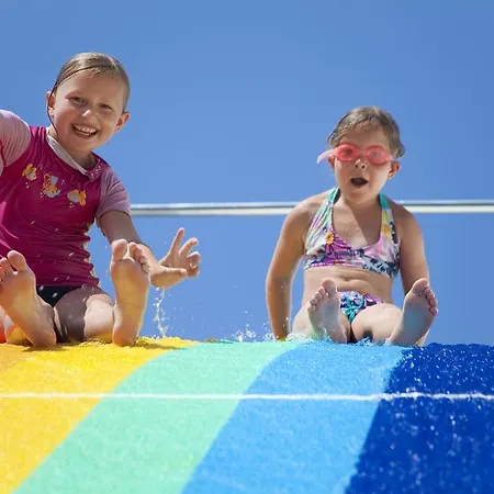 Ośrodek wypoczynkowy Narcia Side